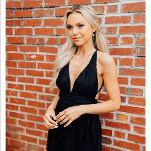 NWT-SOMETHIN' BOUT YOU TOP - BLACK- LARGE